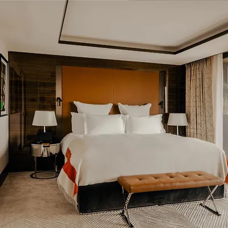 Hotel Bvlgari 5*