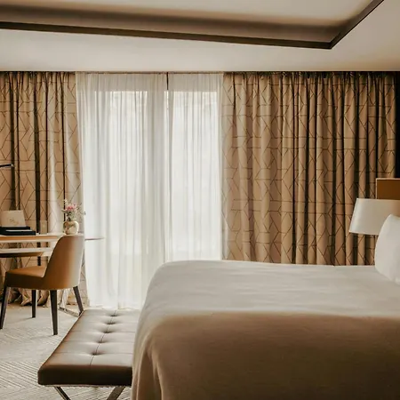 Hotel Bvlgari 5*