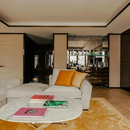 Hotel Bvlgari 5*