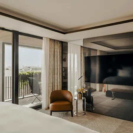 Hotel Bvlgari 5*