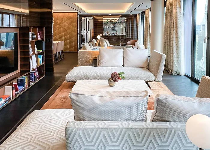 Hotel Bvlgari 5*